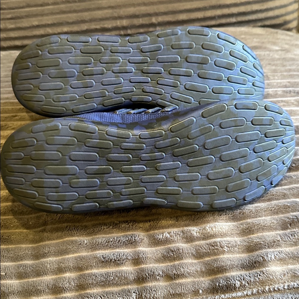 Adidas Men's Dark Blue Sneakers- NWOT - Picture 6 of 6